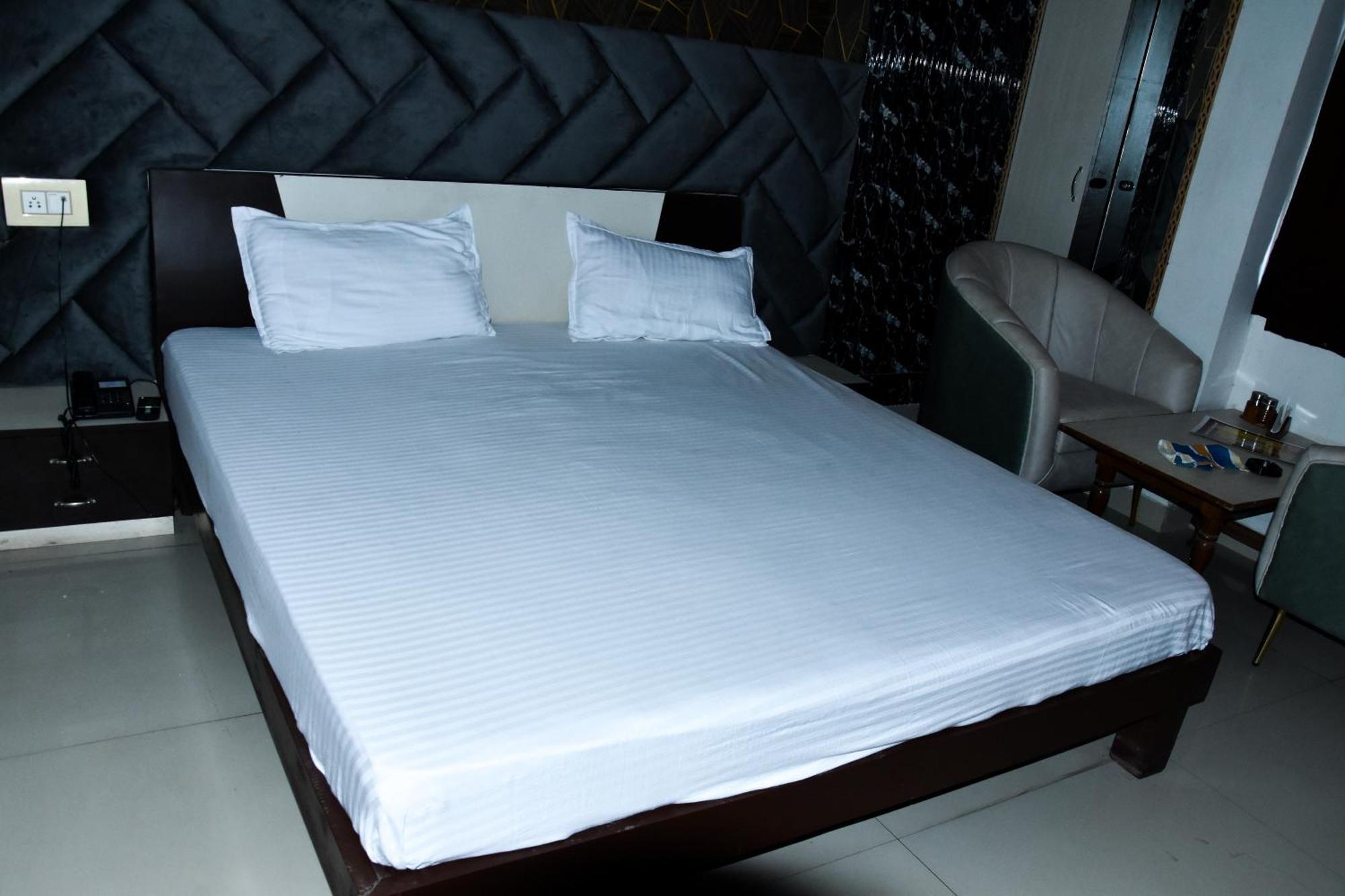 Sangam Hotel Chirawa المظهر الخارجي الصورة